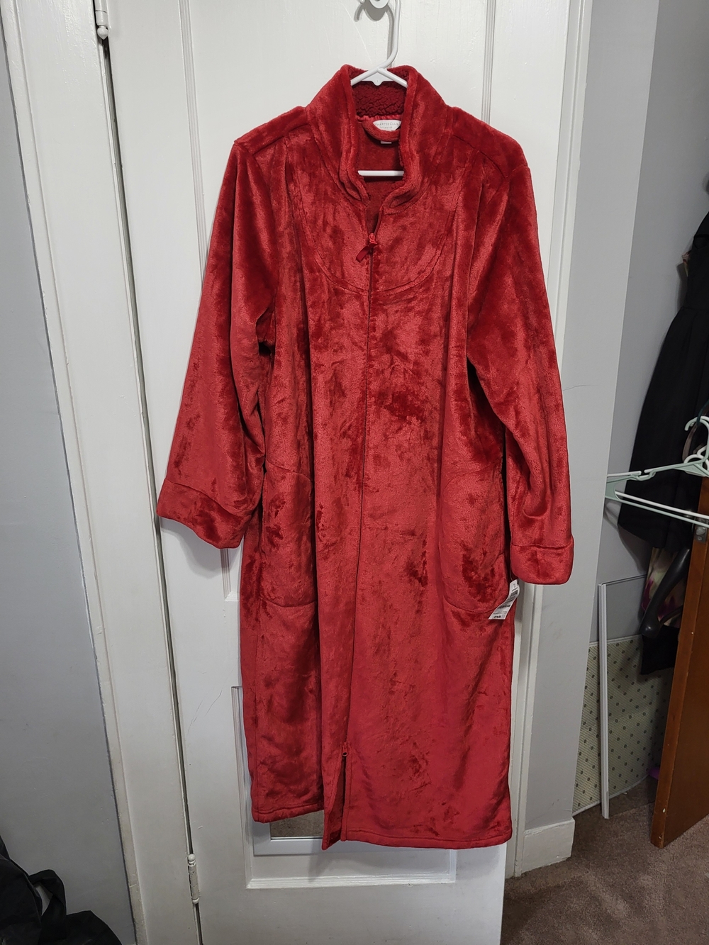 Nwt Charter Club Plush Red Zip-Front Robe Large